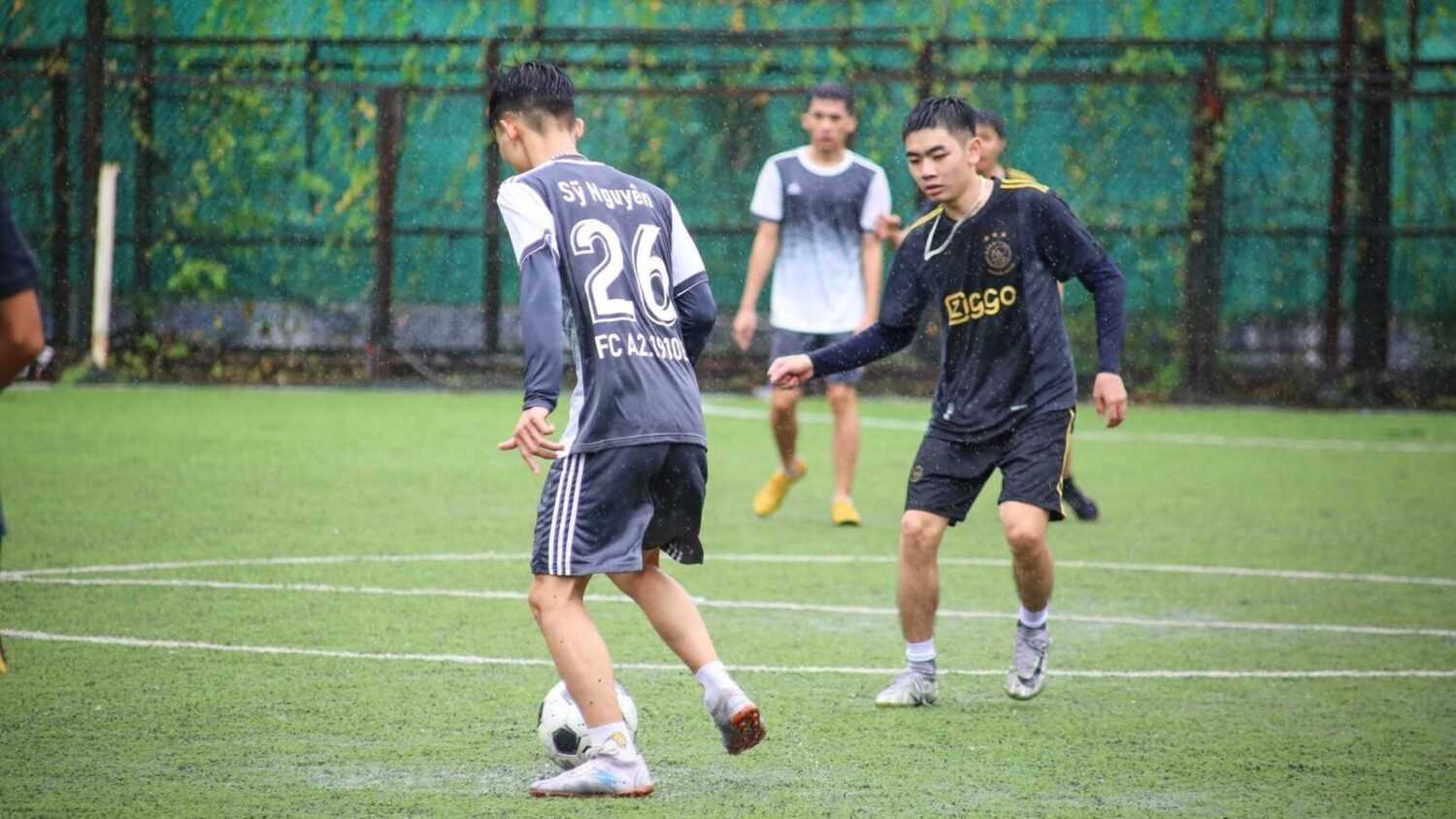 Đường bóng sẽ đi về đâu - 1 sinh viên FPT Arena 94 Ly