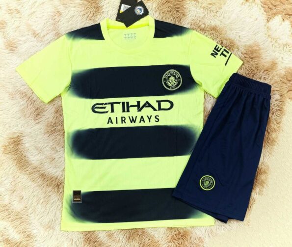 Bộ quần áo đá bóng clb mc manchester man city 2023 mẫu thứ 3 xanh chuối hoạ tiết đen logo thêu gai thái cao cấp 1