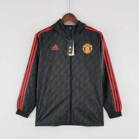 Áo khoác gió thể thao đá banh thu đông clb bóng đá MU Manchester United 2022 đen kháng nước 1
