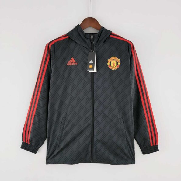 Áo khoác gió thể thao đá banh thu đông clb bóng đá MU Manchester United 2022 đen kháng nước 1