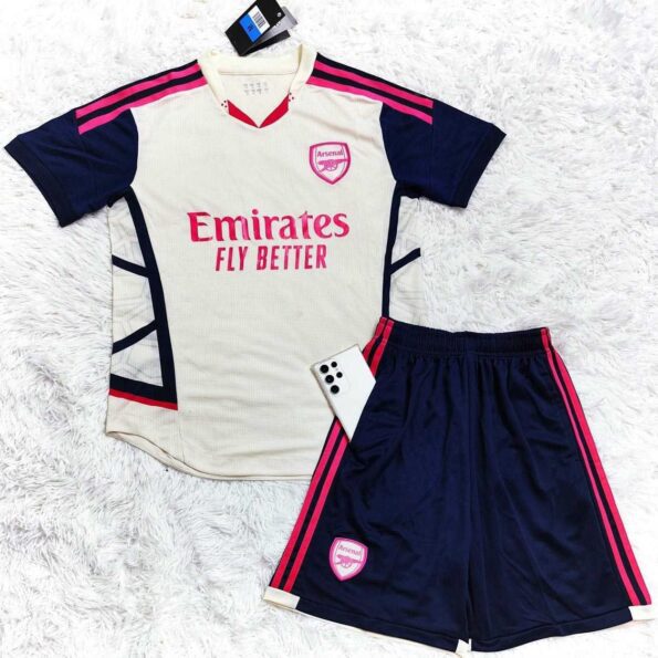Bộ quần áo đá banh câu lạc bộ bóng đá Arsenal training trắng vàng xanh than tập luyện trước trận đấu 2022 1