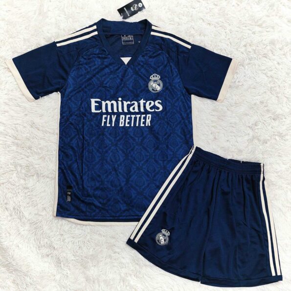 Bộ quần áo đá banh clb bóng đá Real Madrid MFC xanh tím than logo thêu mùa 23 24 năm 2023 2024 1