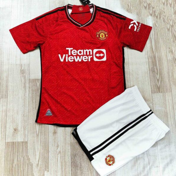 bộ quần áo đá bóng clb MU Manchester United jersey cổ tròn mùa 23 24 màu đỏ năm 2023 2024 Teamviewer 2 dòng 1
