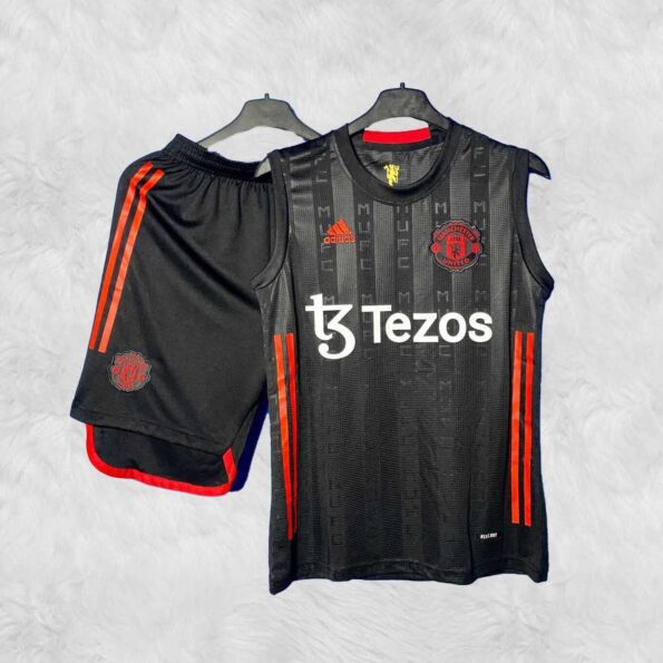 Bộ quần áo bóng đá manchester united mu 3 lỗ sát nách 23/24 spf màu đen black logo thêu