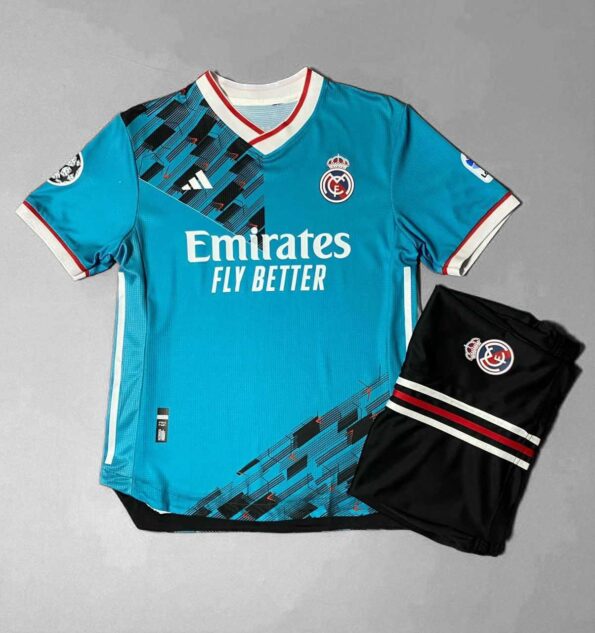 Bộ quần áo đá banh clb bóng đá Real Madrid 23/24 xanh trời hoạ tiết đen logo thêu vải gai mịn thái