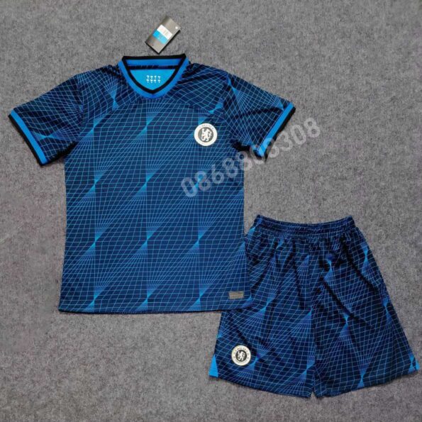 Bộ quần áo bóng đá Chelsea 23/24 Away sân khách xanh tím than hoạ tiết kẻ chỉ hình thoi full logo nike năm 2023 2024