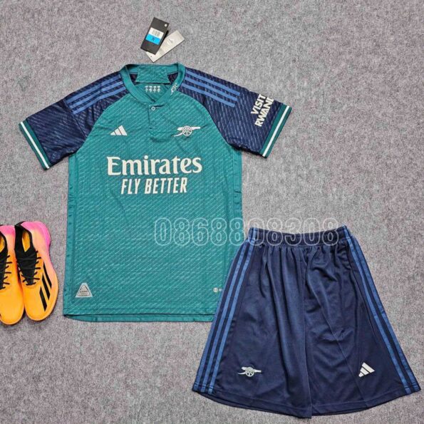 Bộ quần áo đá banh clb bóng đá Ars Arsenal 23/24 Third sân mẫu thứ 3 tập luyện full logo thêu màu xanh lá rêu đậm năm 2023 2024