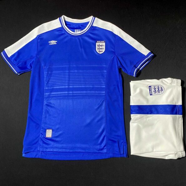 Bộ quần áo đá bóng đội tuyển anh năm 2000 logo england umbro màu xanh biển đậm vải thái