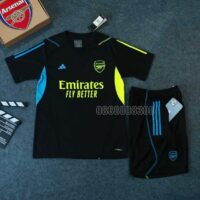 Bộ quần tập áo đá banh clb bóng đá Ars Arsenal 23 24 Training shirt màu đen xanh vàng logo thêu năm 2023 2024 mới mặt trước