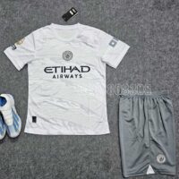 Bộ quần áo đá banh clb bóng đá Manchester Man City 2024 rồng 23 24 màu trắng xám cổ tròn mặt trước