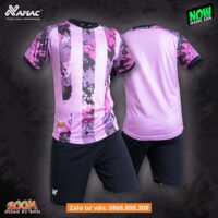 Bộ quần áo bóng đá thiết kế Amac Boom hoạ tiết kẻ sọc nhiều màu tím hồng 1