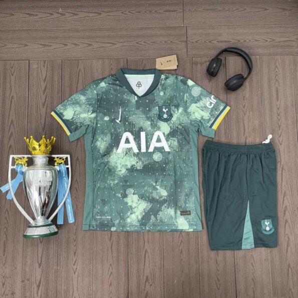 Bộ quần áo bóng đá Tottenham Hotspur AIA 24-25 third màu xanh cỏ mẫu thứ 3 mùa 2024 2025