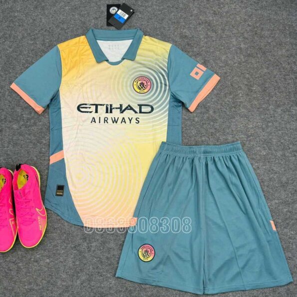 Áo đá bóng Manchester Man City 24/25 Fourth mẫu thứ tư năm 2024 2025 màu xanh vàng vải thái logo thêu