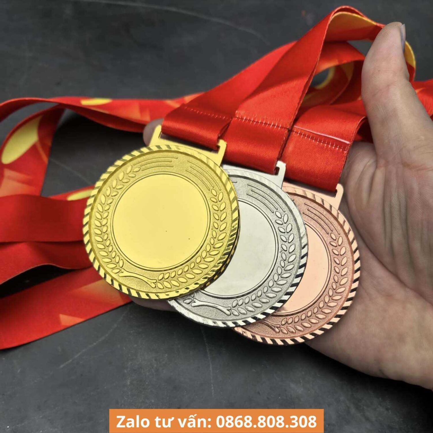 In huy chương Pickleball lưu niệm trao giải vàng bạc đồng bông lúa 2
