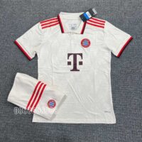Bộ quần áo bóng đá Bayern Munich 24 25 màu vàng be có cổ polo mẫu thứ 3 năm 2024 2025 mặt trước