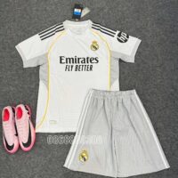 Bộ quần áo bóng đá Real Madrid 25 26 năm 2025 2026 màu trắng bản player premium full logo thêu cao cấp mặt trước