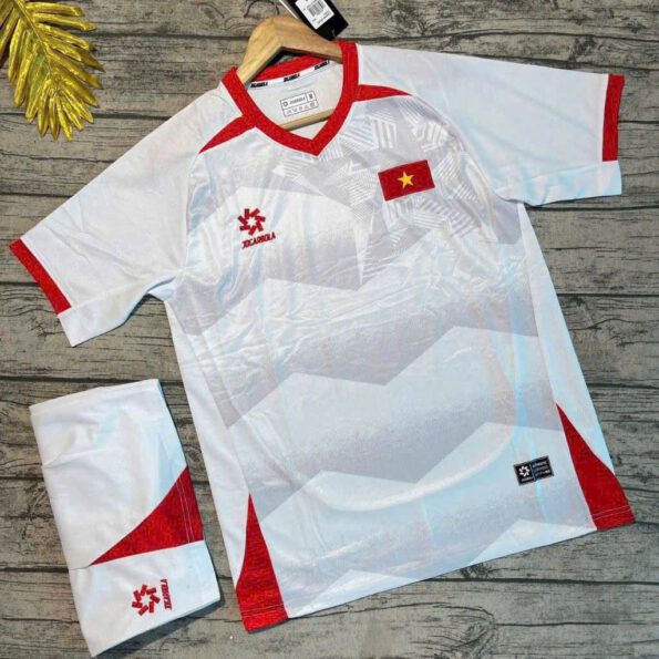 Bộ quần áo bóng đá Việt Nam 2026 chính hãng Jogarbola trắn
