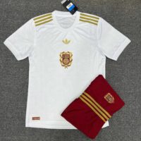 áo bóng đá Bayern Munchen 2025 mau đỏ hoạ tiết trắng logo adidas thêu