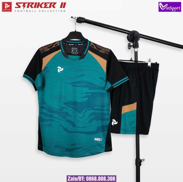 Bộ quần áo bóng đá Just Play Striker cổ tim chính hãng nhiều màu xanh chụp (3)