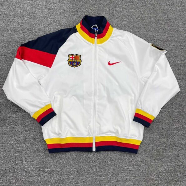 Áo Khoác Nỉ Barce Trắng Full Logo Thêu
