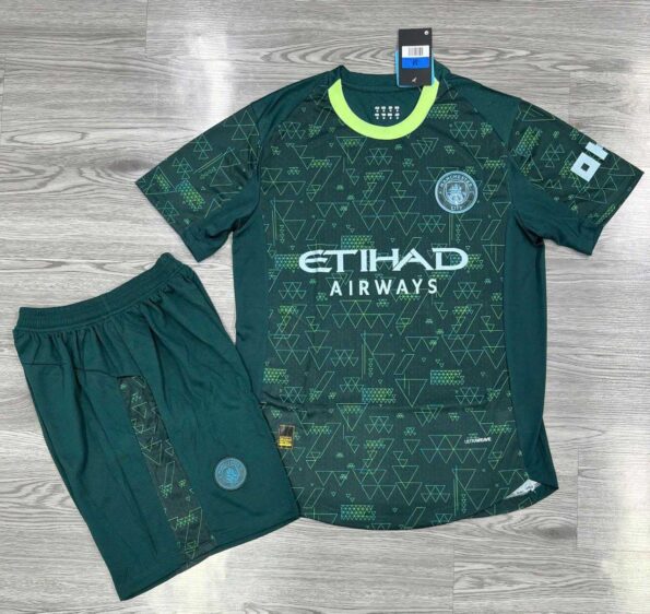 Bộ quần áo bóng đá Manchester City Xanh Lá 2022-23 logo cao su màu đẹp (3)