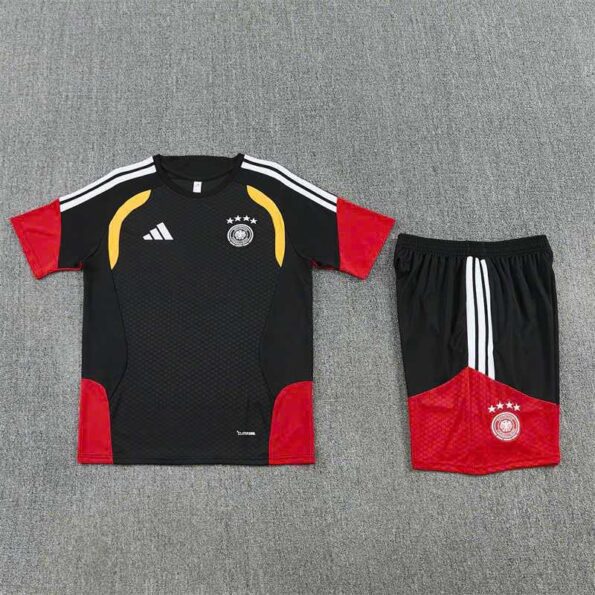 Áo Đội Tuyển Đức Đen Tay Đỏ Ngực Vàng WC 2026 - Bản Player (2)