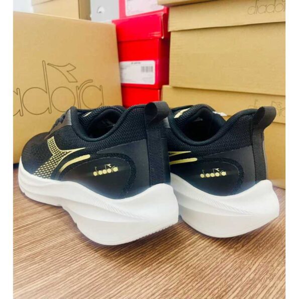 Giày Diadora Nam Nhập Khẩu Ý - Đẳng Cấp Thể Thao Cao Cấp (4)