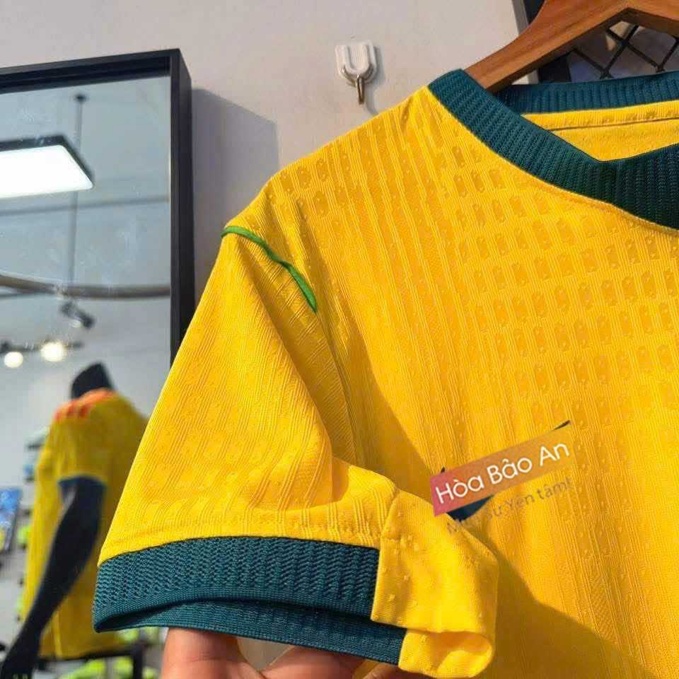 Áo Bóng Đá Player Đội Tuyển Brazil WC 2026 màu vàng bản player in tên số (8)