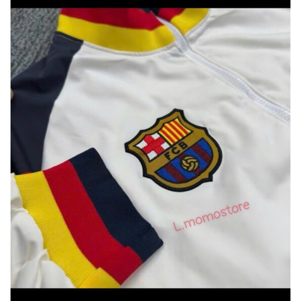 Áo khoác nỉ nỏng barca trắng tay đen cam (3)