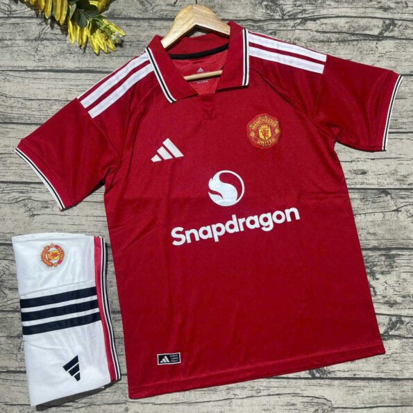 Bộ quần áo bóng đá MU 2026 Manchester United 26 27 Sân Nhà Đỏ Có Cổ Bẻ (2)