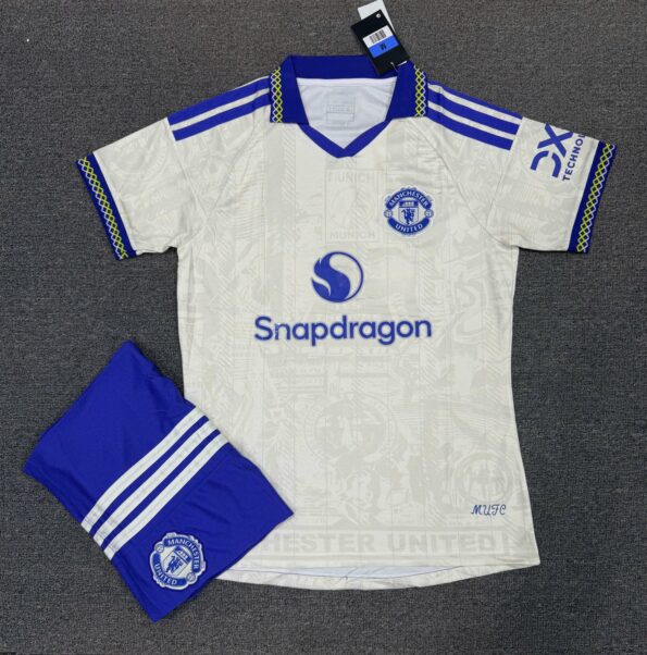 Bộ quần áo bóng đá MU 26 27 Trắng Xanh Manchester United 2026 (5)