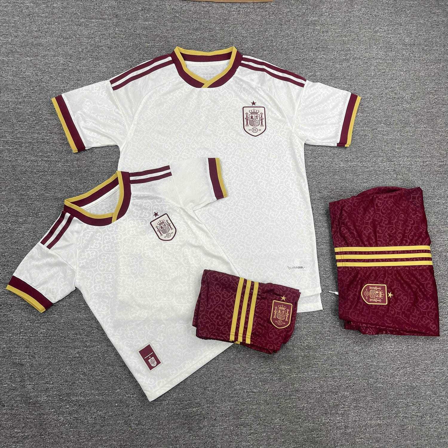 Bộ quần áo bóng đá Tây Ban Nha trắng sân khách world cup 2026