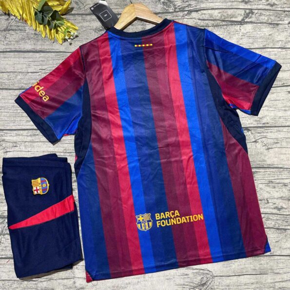 Bộ quần áo bóng đá barca FC Barcelona mùa giải 2026-2027 sân nhà đỏ xanh full logo (4)