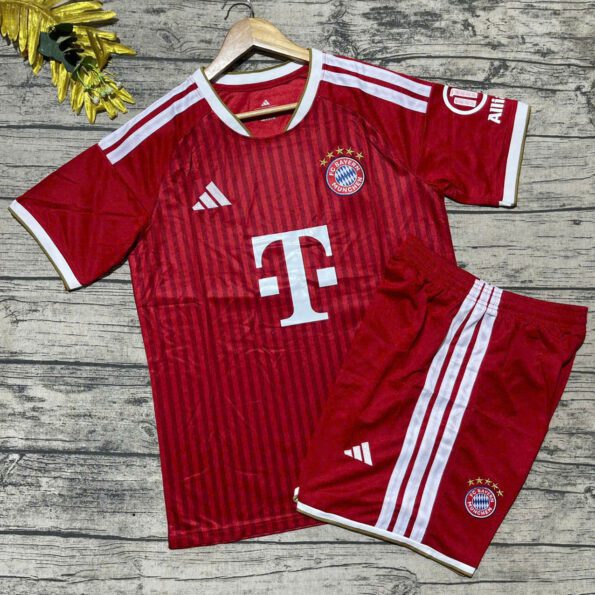 Bộ quần áo bóng đá bayern munich 2026 màu đỏ sân nhà mới nhất (2)