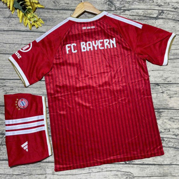 Bộ quần áo bóng đá bayern munich 2026 màu đỏ sân nhà mới nhất (3)