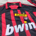 Bộ quần áo bóng đá AC Milan dài tay màu trắng viền đỏ (2)