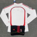 Bộ quần áo bóng đá AC Milan dài tay màu trắng viền đỏ (2)