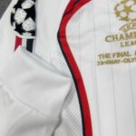 Bộ quần áo bóng đá AC Milan dài tay màu trắng viền đỏ (2)