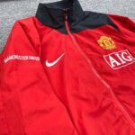 Áo Khoác Manchester United Retro 2009 AIG đỏ (8)