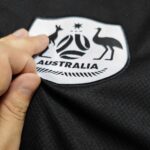 Áo bóng đá Australia đen (Socceroos) mùa giải 2025 2026 (4)