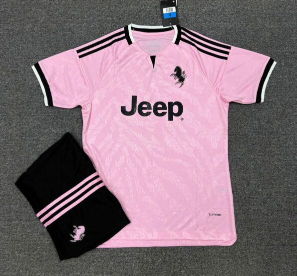 Bộ quần áo bóng đá Juventus 2026 hồng quần đen true pink (5)