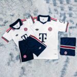 Bộ quần áo bóng đá bayern Munich mùa giải 2026 27 trắng quần tím than full logo chính hãng (3)
