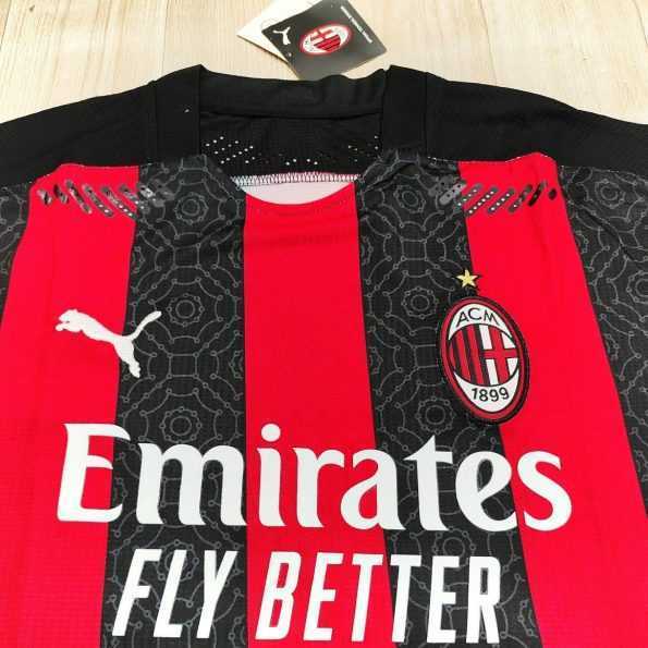 Bộ áo đấu đá banh clb bóng đá Ac Milan kẻ sọc đen đỏ sân nhà mùa 2021 năm 2020 2021 logo thêu hàng thái 3