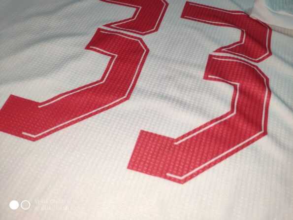 in Bộ quần áo đấu áo bóng đá banh clb arsenal emirates fly better màu trắng viền hồng mới nhất logo thêu 5