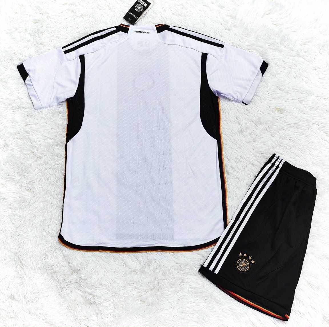 Bộ quần áo bóng đá đội tuyển đức gen màu trắng đen world cup 2022 logo thêu gai thái 2