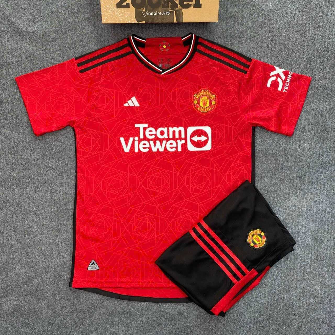 Bản đẹp - bộ quần áo đá bóng clb MU Manchester United jersey cổ tròn mùa 23 24 màu đỏ năm 2023 2024 Teamviewer 2 dòng quần đen