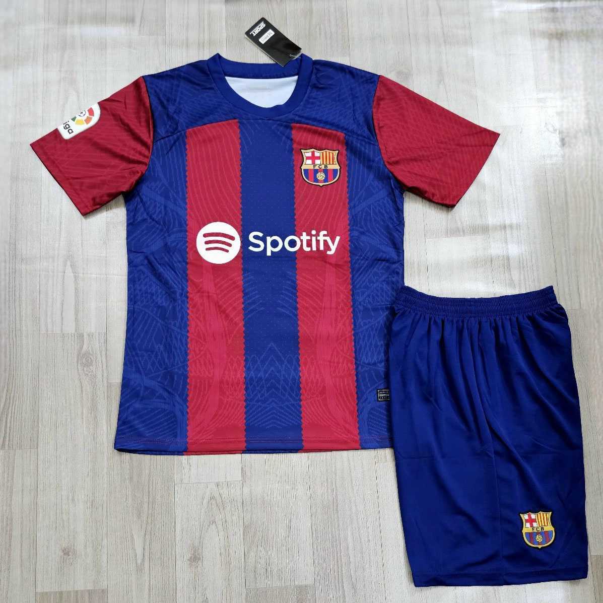 Bộ quần áo đá banh clb bóng đá Barcelona Barca 2324 sân nhà đỏ xanh năm 2023 2024 vải thái logo thêu 1