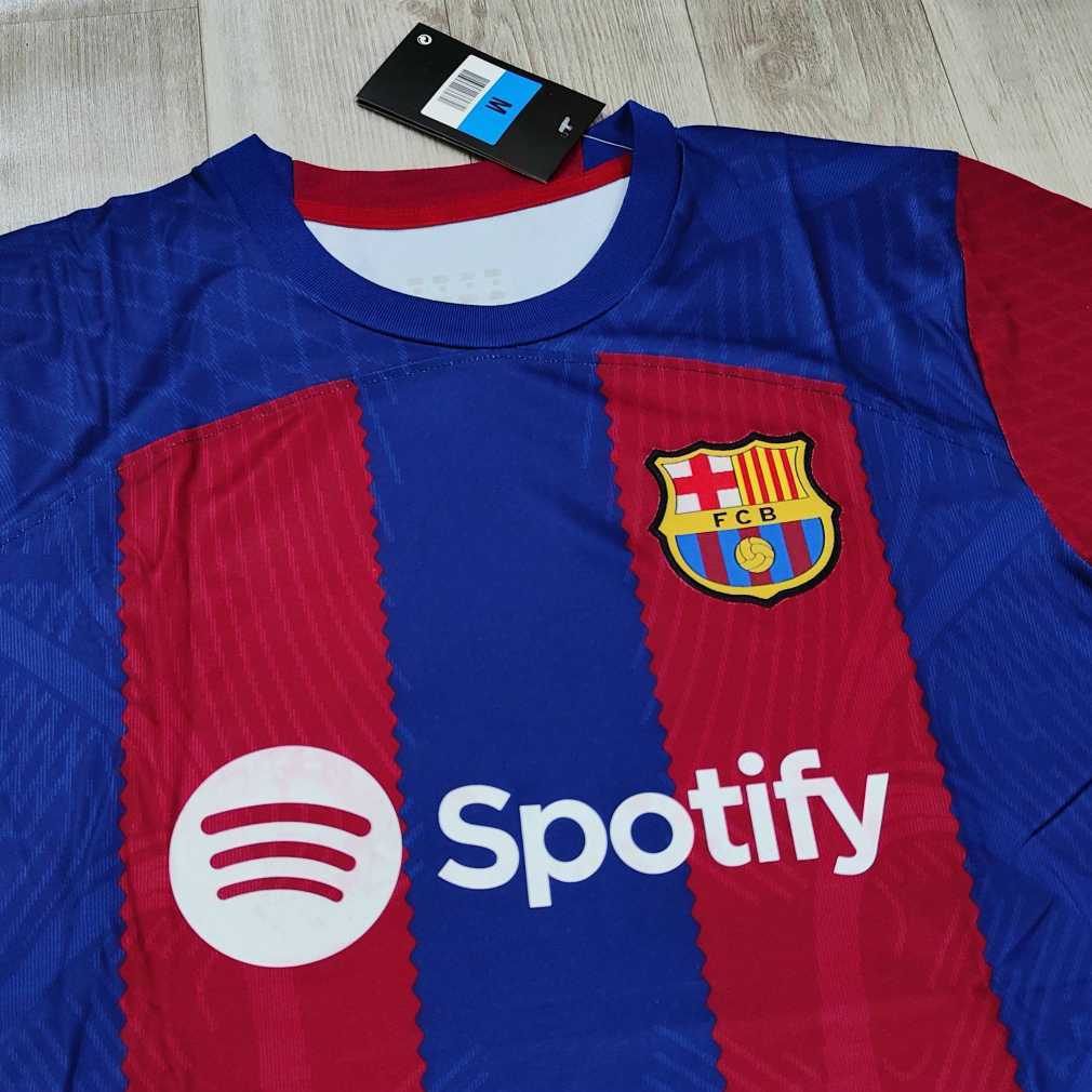 Bộ quần áo đá banh clb bóng đá Barcelona Barca 2324 sân nhà đỏ xanh năm 2023 2024 vải thái logo thêu 1