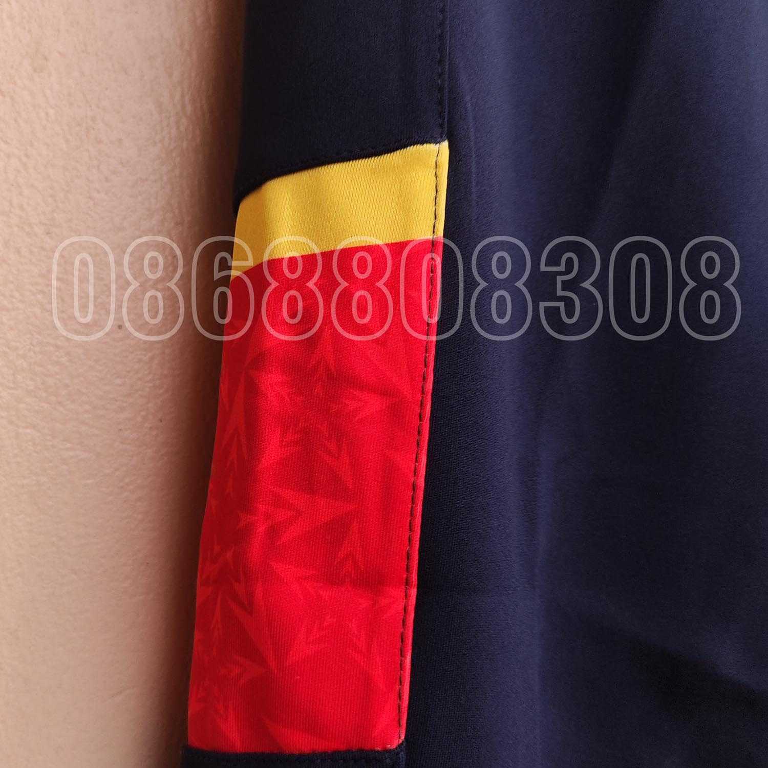 Bộ quần áo khoác ấm nỉ thu đông xuân đội tuyển bóng đá Việt Nam màu đỏ quần tím than 23 24 logo lá cờ thêu cao cấp năm 2023 2024