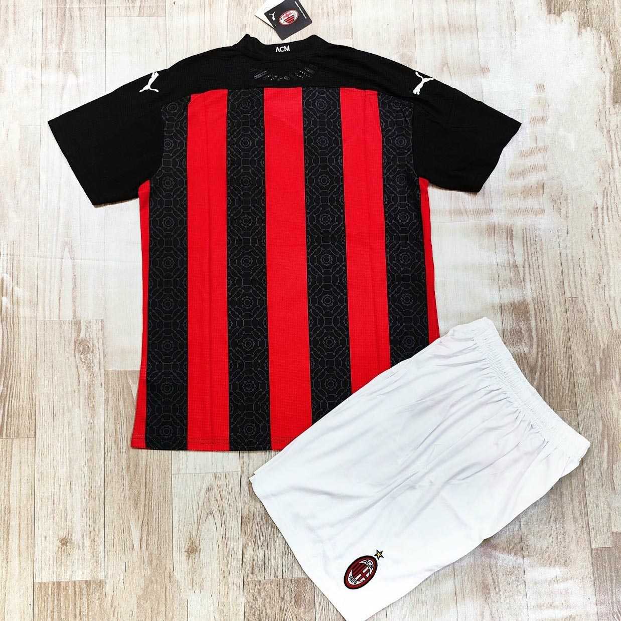 Bộ áo đấu đá banh clb bóng đá Ac Milan kẻ sọc đen đỏ sân nhà mùa 2021 năm 2020 2021 logo thêu hàng thái 2